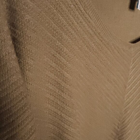 Boutique Womens Plus Tan Dolman Sleeve Sweater 1X - Picture 2 of 7